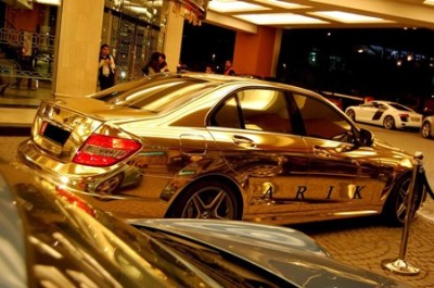 Sultan of Brunei 7000 luxury cars obsession, collection of rich monarch toys