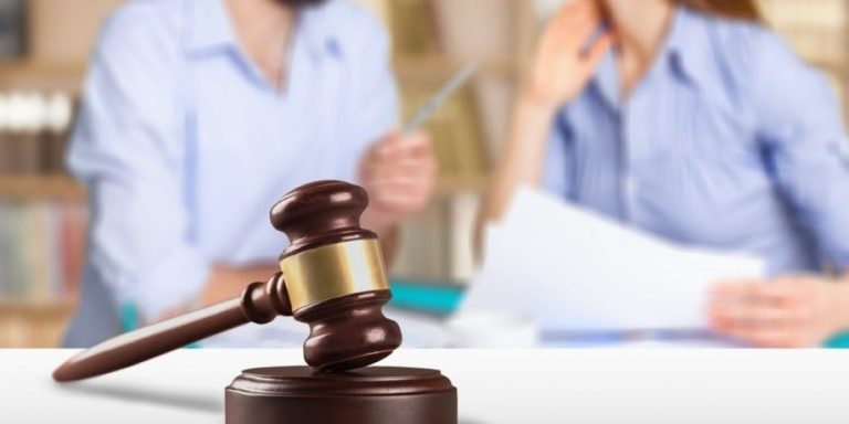 Hiring an Attorney vs. DIY Divorce in Washington | What to Choose?